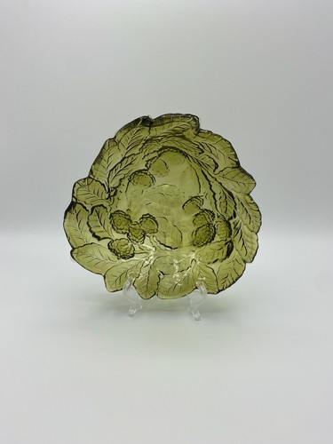 Vintage avocado green glass - green,